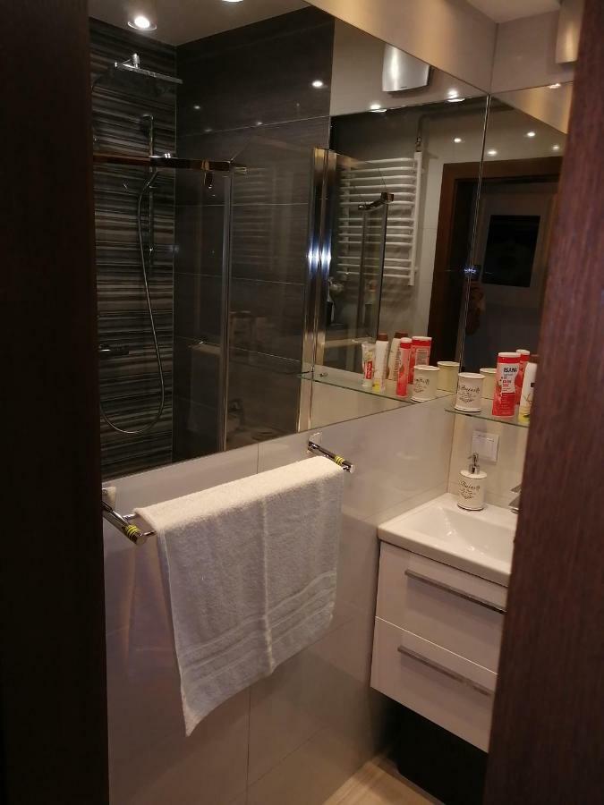 Apartament Euro 1 比托姆 外观 照片